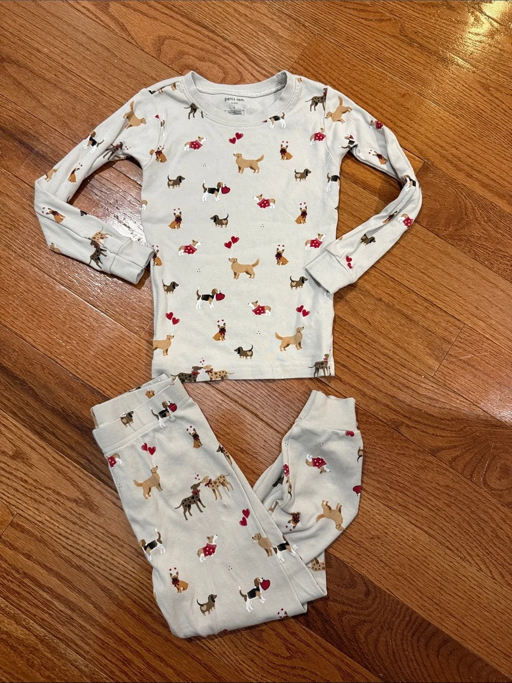 Petit Lem Long Sleeved Puppy Print Pajama Set Size 5 NEW